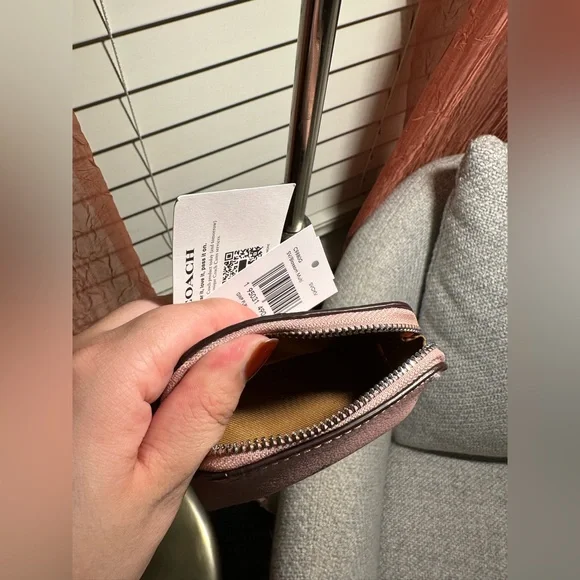 NWT COACH MINI PEPPER CROSSBODY - HEART PETAL PRINT (WITH COIN PURSE) - Picture 11 of 13